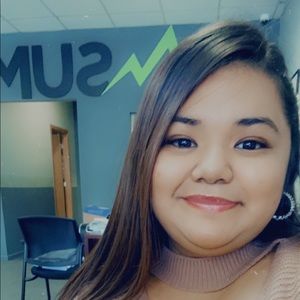 Meet your Posher, Esmeralda